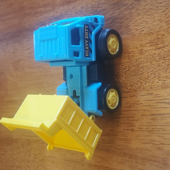 2010 Toyi Push and Go Dump Truck - Picture 4 of 5